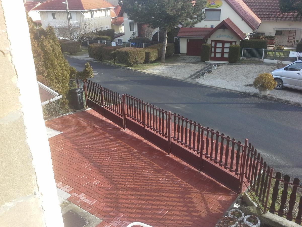 Friends Villa Apartments Hévíz المظهر الخارجي الصورة
